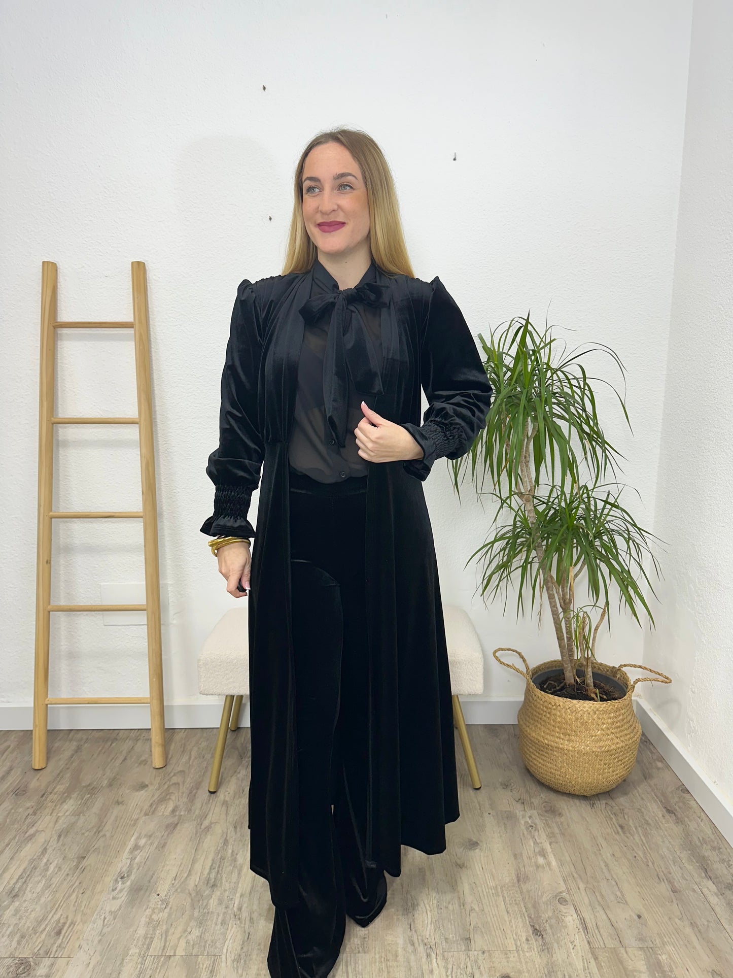 PANTALONES TERCIOPELO NEGRO