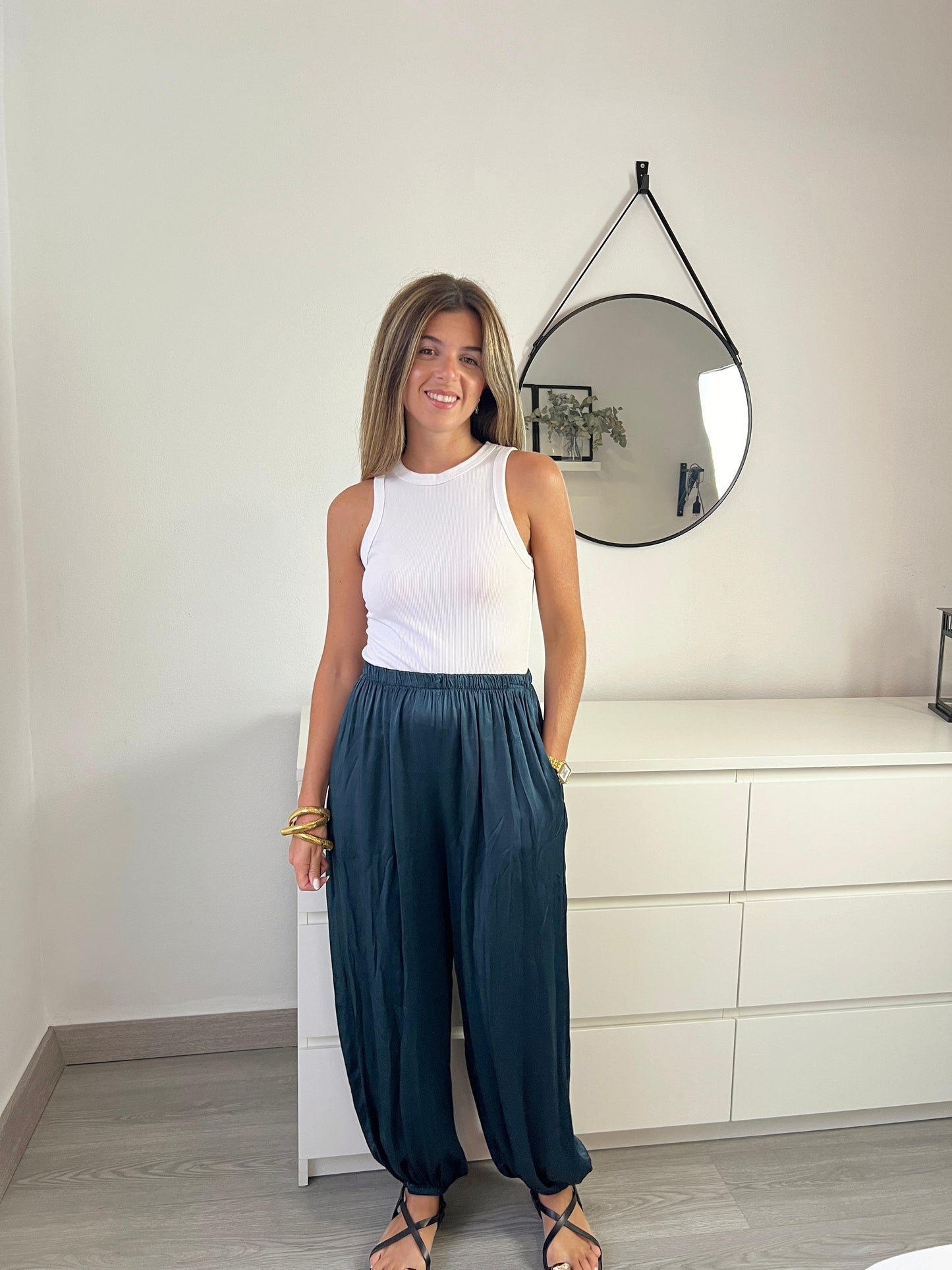PANTALÓN SATÉN PETRÓLEO