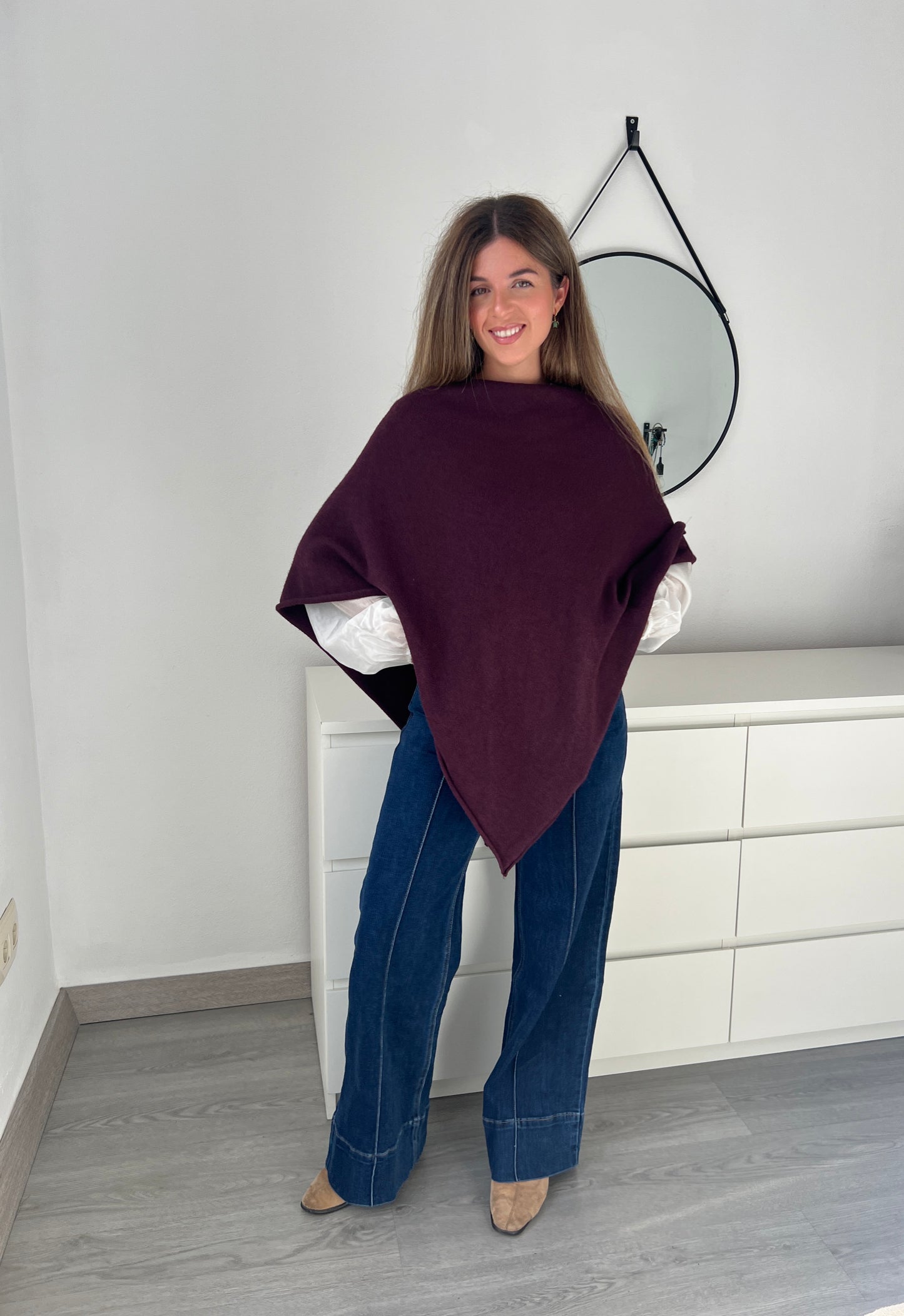 PONCHO TINTO