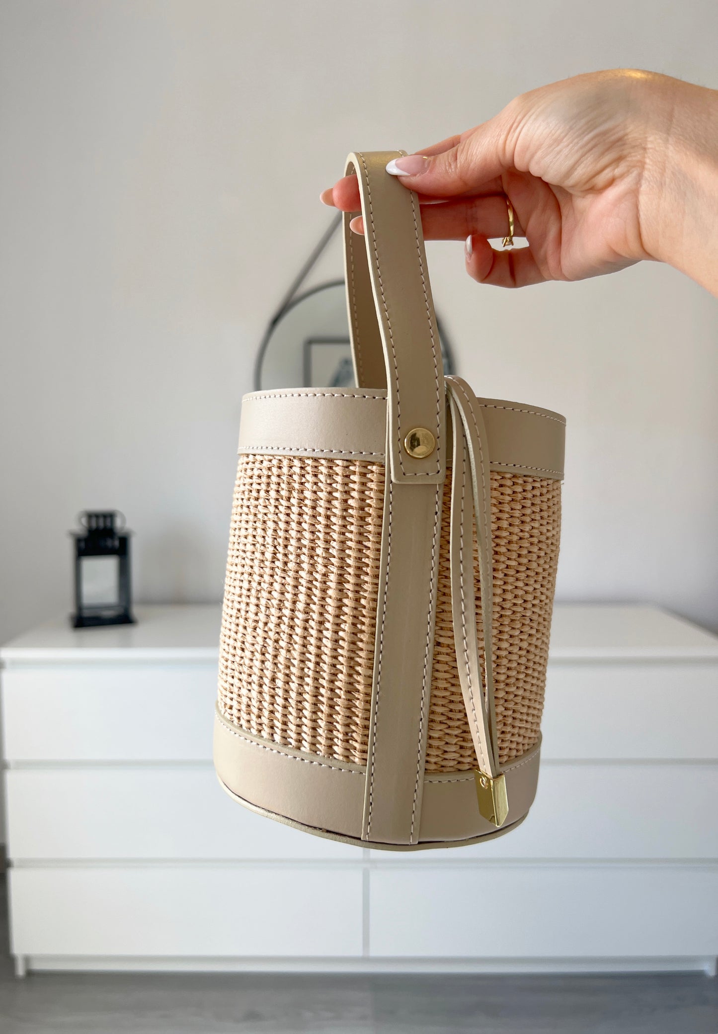 BOMBONERA MIMBRE BEIGE