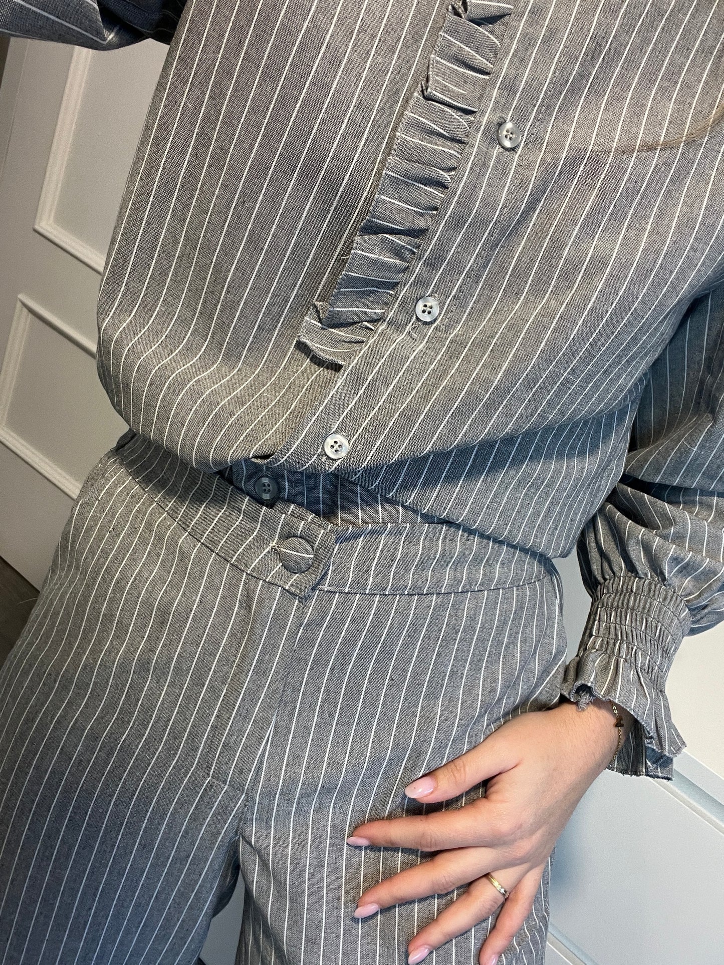 CONJUNTO NANTES GRIS