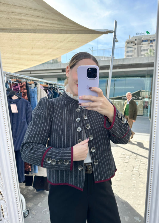 CHAQUETA RAYAS
