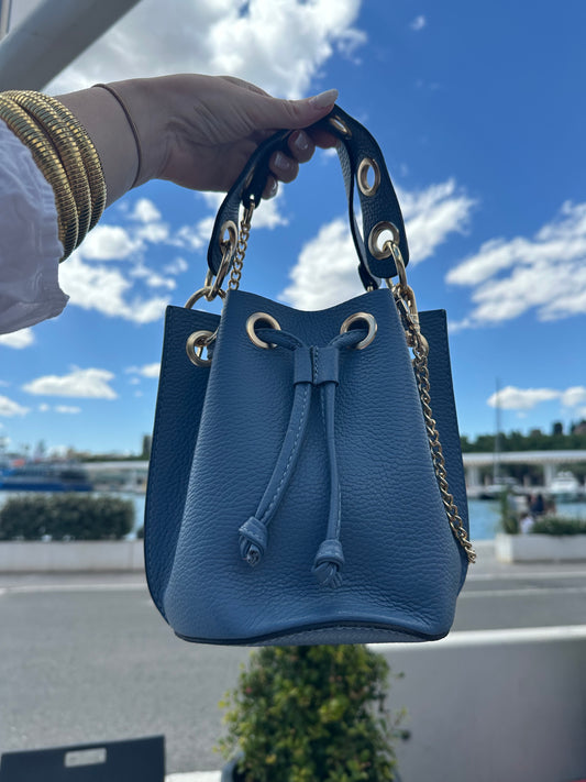 BOLSO CUBO AZUL