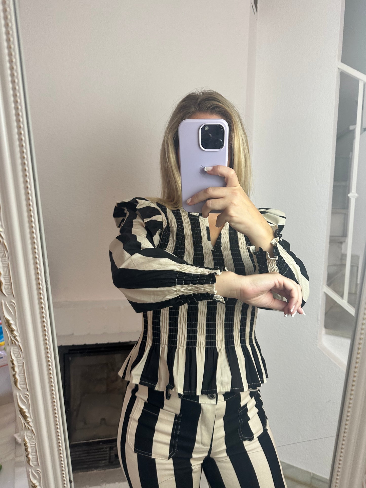 BLUSA RAYAS NEGRAS Y BLANCA