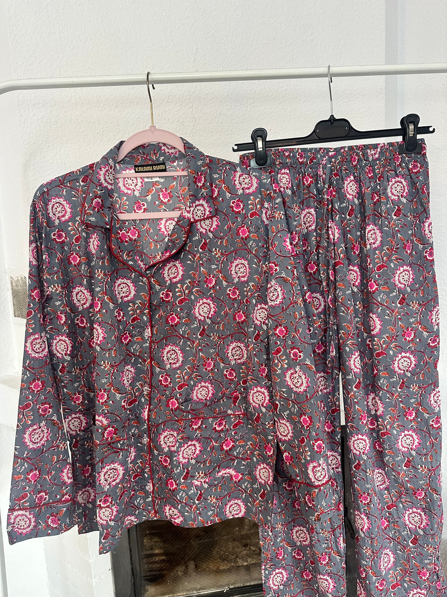 PIJAMA ROSAS TALLA XL