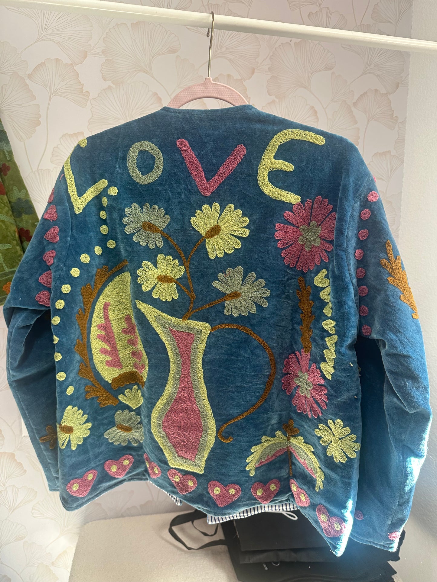 CHAQUETA BORDADA AZUL