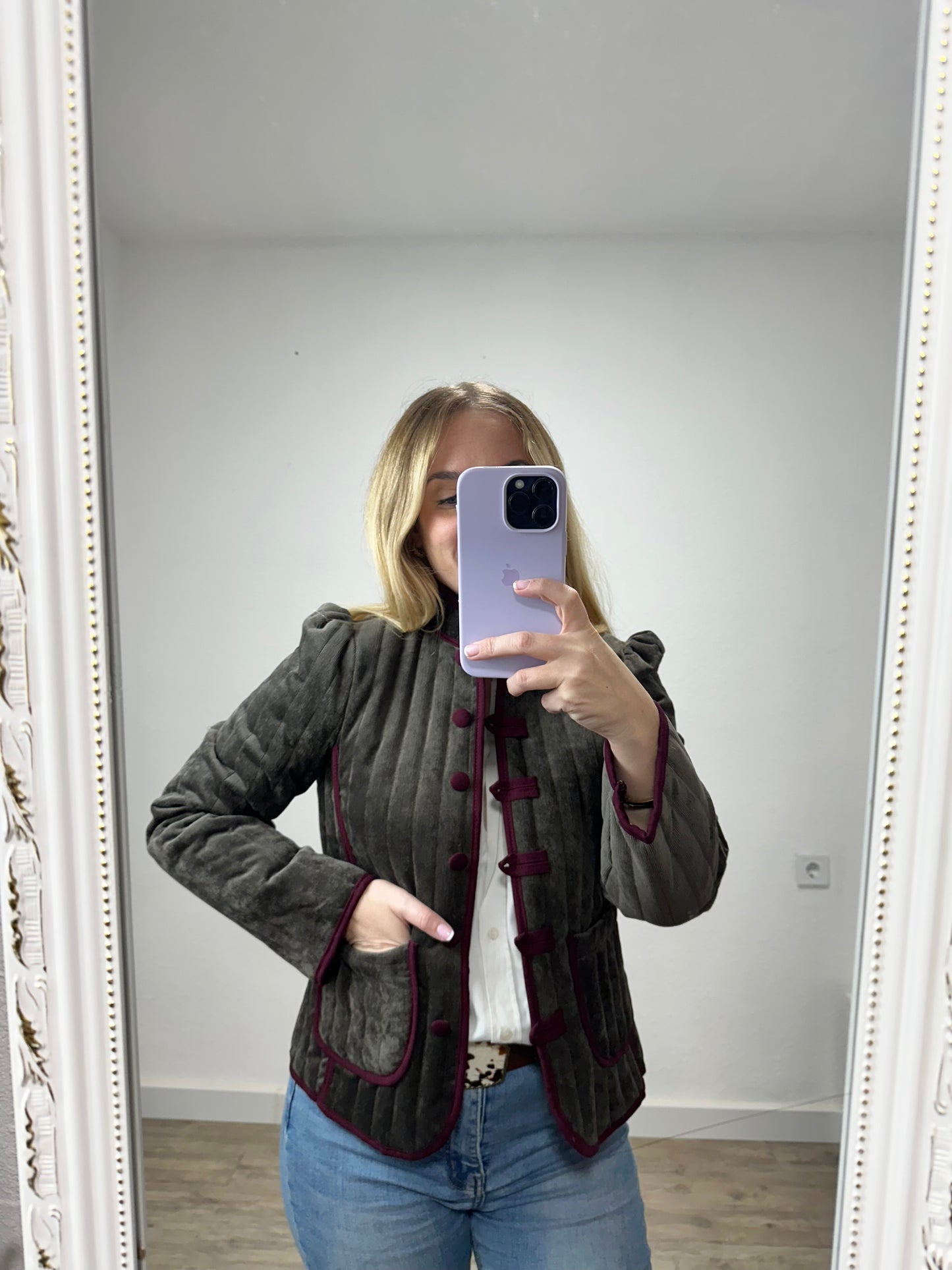 CHAQUETA INÉS MARRÓN