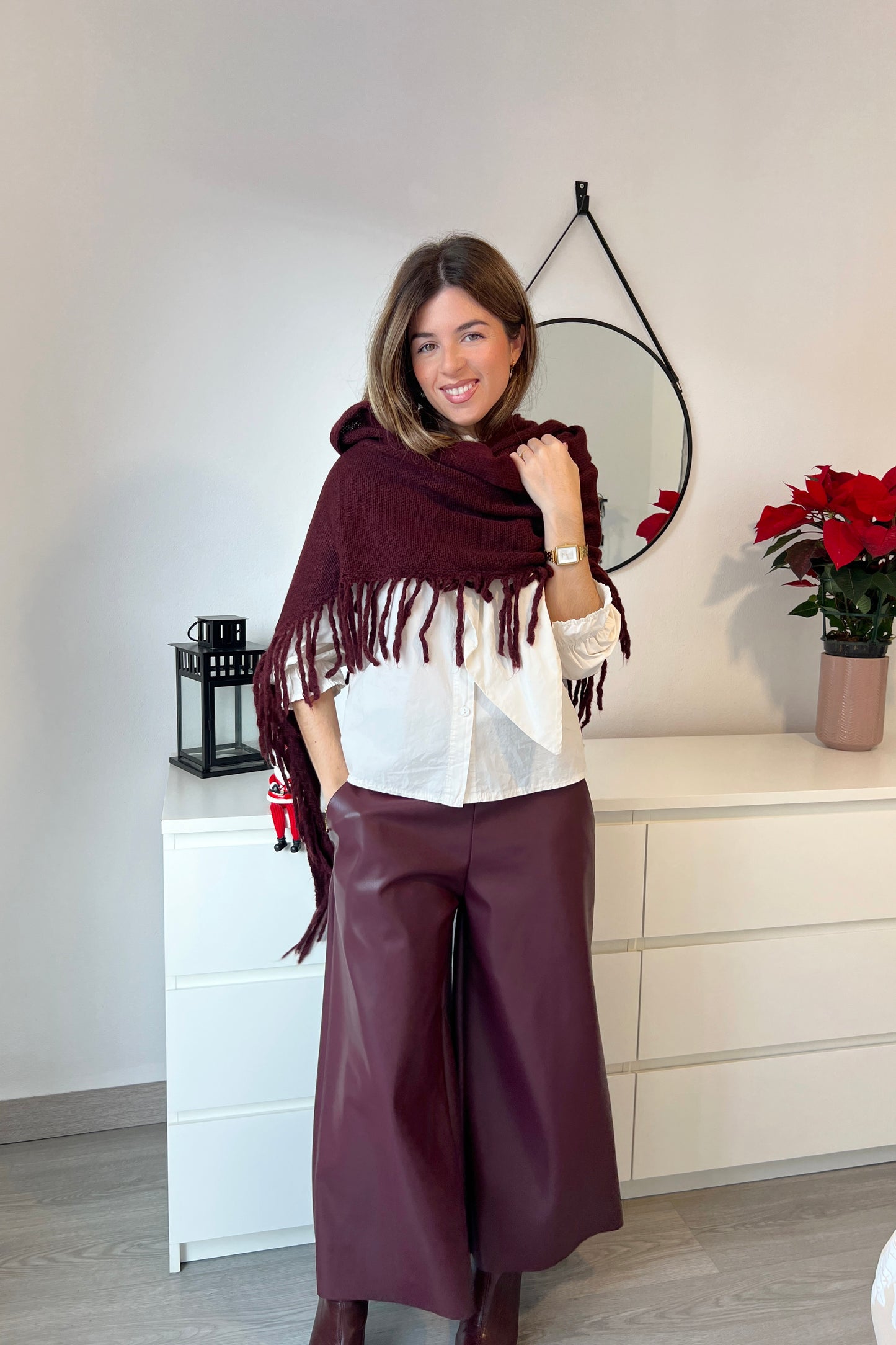 PANTALÓN CUERO BURDEOS