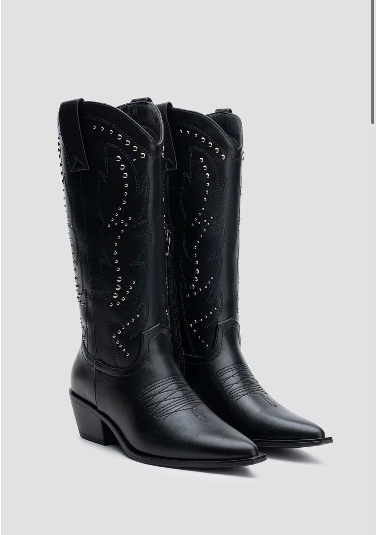 BOTAS COWBOY TACHUELAS