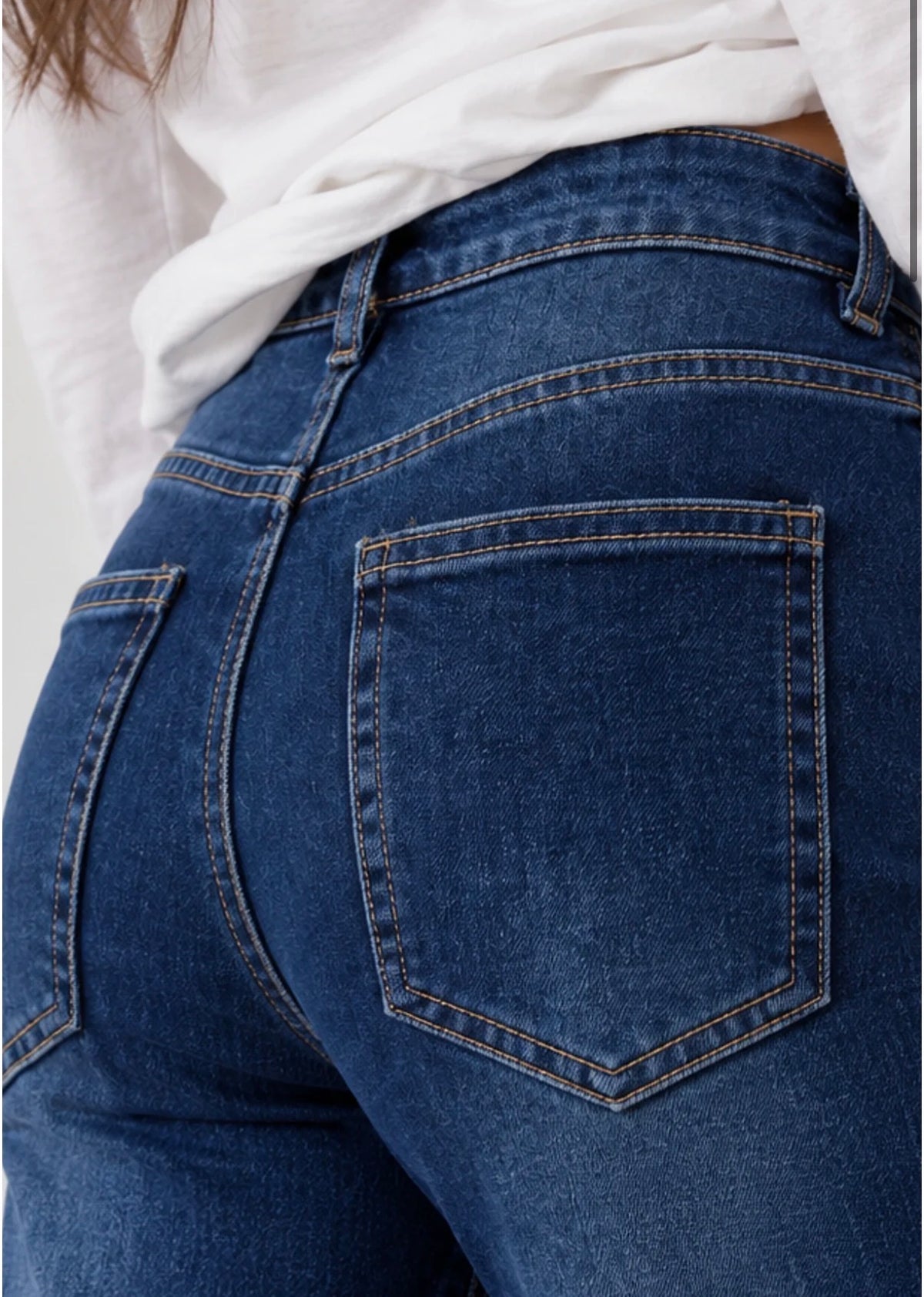 PANTALÓN DENIM BOTONES
