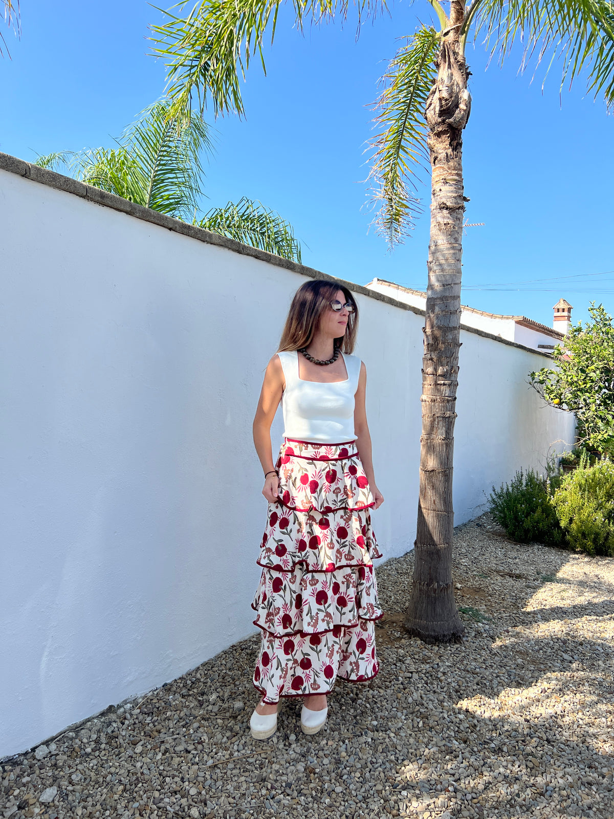 FALDA VOLANTES BURDEOS