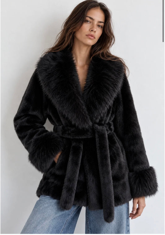 CHAQUETA PELO NEGRO