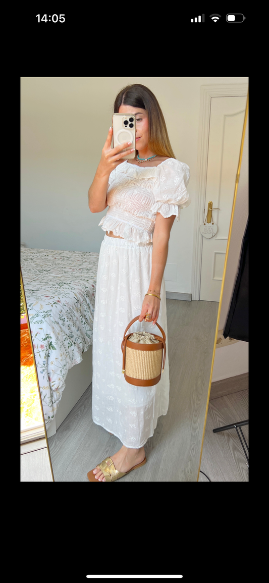 FALDA TROQUELADA