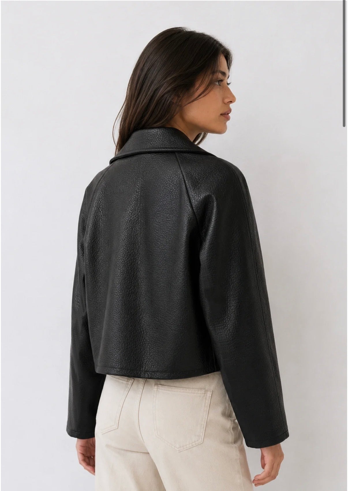 CHAQUETA NEGRA
