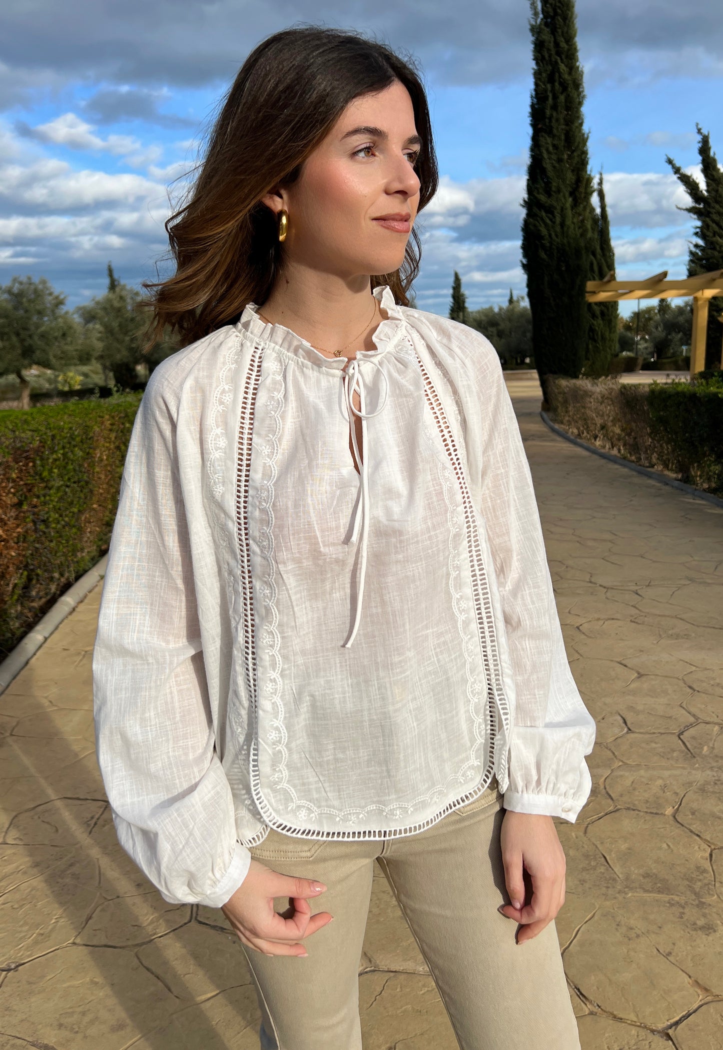 BLUSA ROMÁNTICA